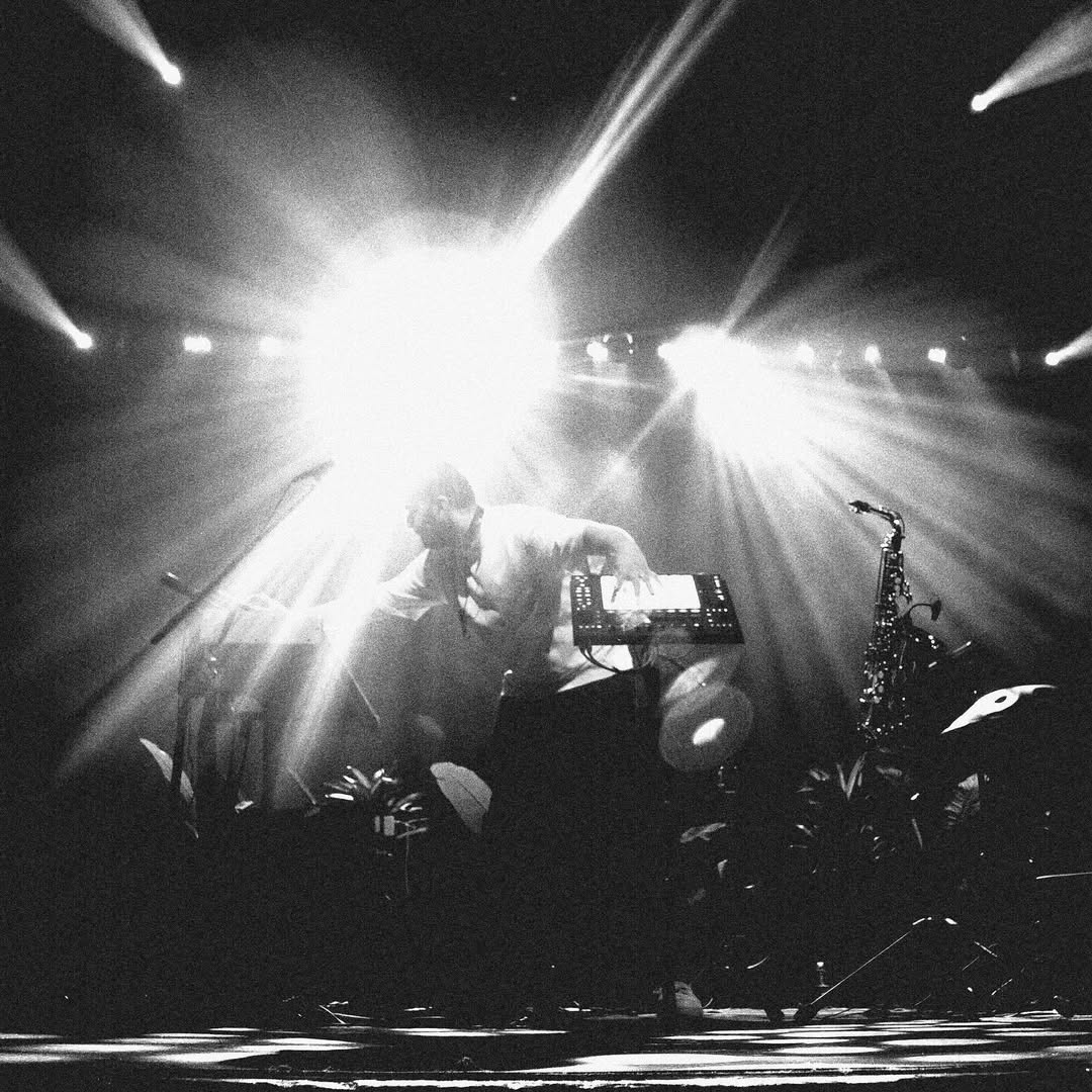 Ash and Felukah in Toronto. Photography by Daniel Victor, Editing/Retouching by Monopunk.