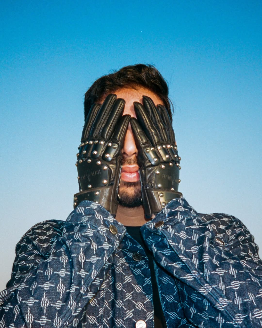 Artist Profile: @itsnovo